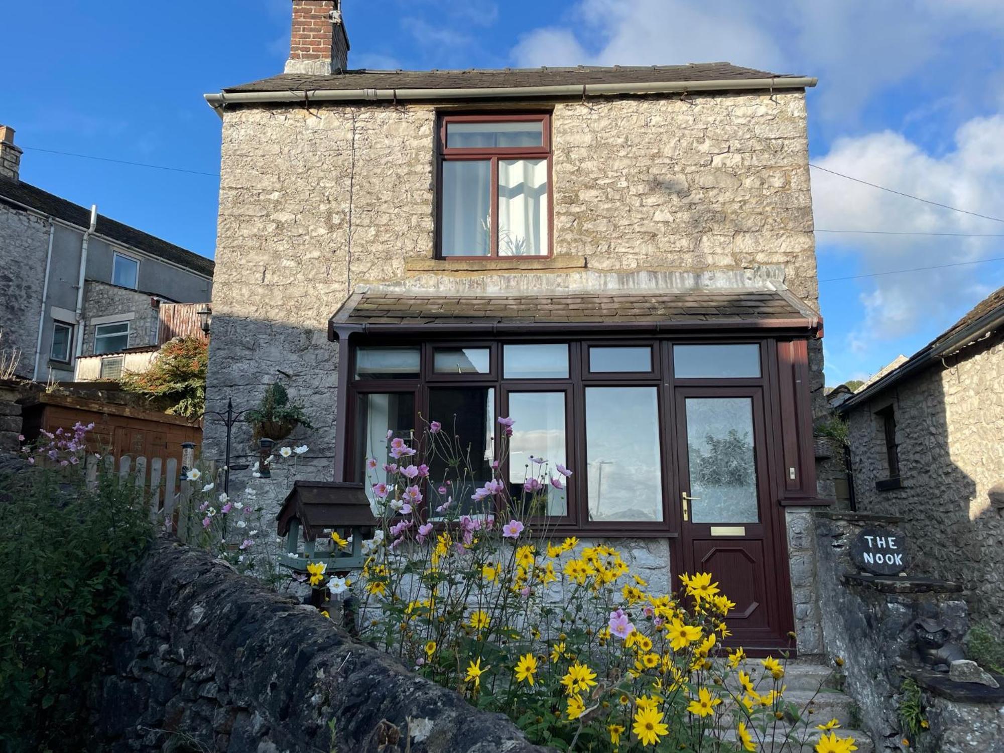 Muddy Paws Cottages - The Nook Taddington Exteriér fotografie